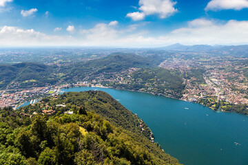 Fototapeta na wymiar Panoramic view of lake Como in Italy