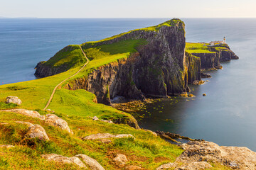 The Neist Point Lighthouse on the Isle of Skye, Scotland - obrazy, fototapety, plakaty