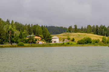 Spaziergang rund um den Wildsee bei Seefeld in Tirol - Österreich