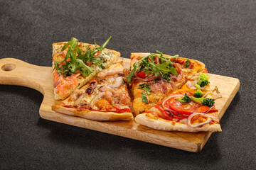 Sliced pizza mix with cheese