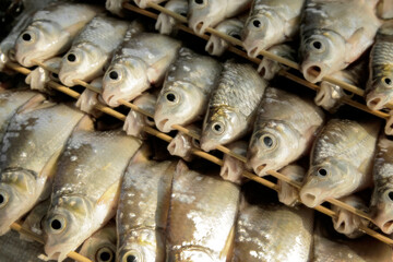 Fresh Thai carp, Silver barb fish or Jullien's golden skewers, Fish skewers.