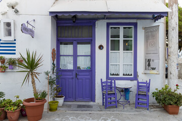 Türen auf Amorgos in Katápola in Griechenland