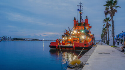 Barco o Buque de salvamento marítimo de alta mar MARTA MATA amarrado en Alicante