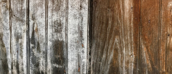 Madera de puerta vieja con dos tonos