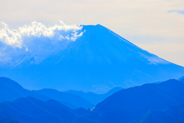 mountain fuji in winter