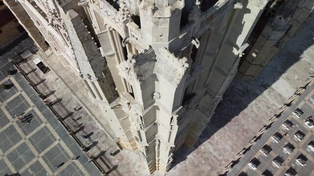 Aerial views of Leon's Cathedral