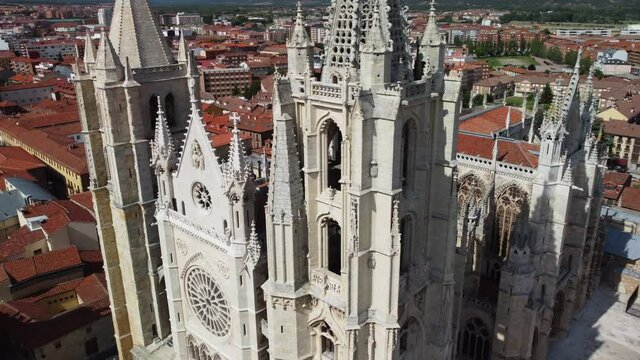 Aerial views of Leon's Cathedral