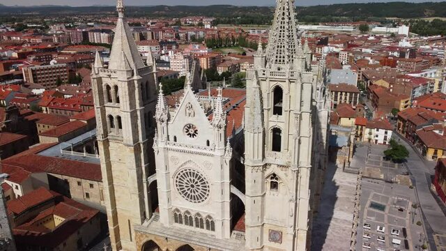 Aerial views of Leon's Cathedral