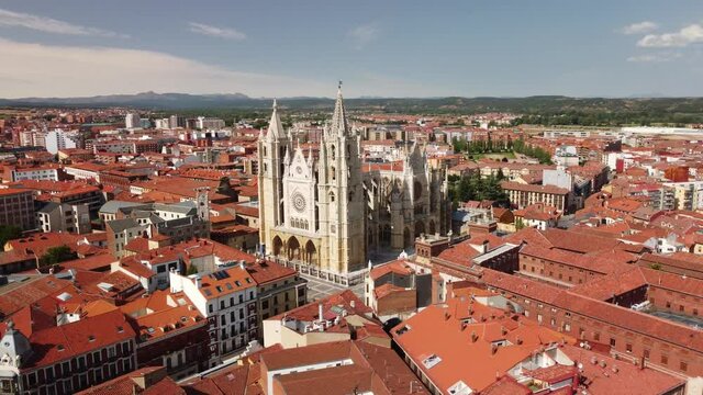 Aerial views of Leon's Cathedral