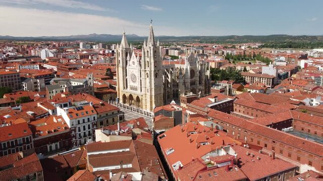 Aerial views of Leon's Cathedral