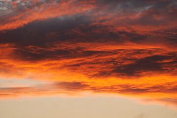 Rote Wolken