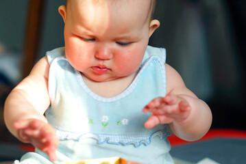 Fototapeta premium baby child eating food