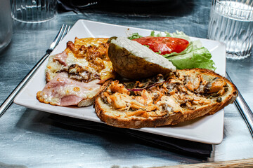 Food at the restaurant