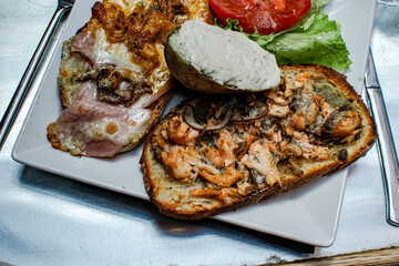 Food at the restaurant