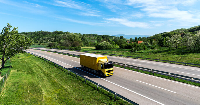 Transitland Bilder Durchsuchen 21,857 Archivfotos, und