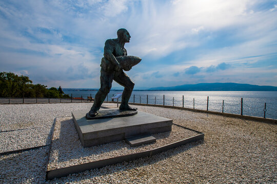 Canakkale,Turkey - September 13, 2021 : Seyit Onbasi was a First World War gunner in the Ottoman Army.He carried three shells to an artillery piece during the Allied attempt to force the Dardanelles 