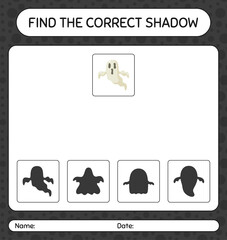 Fototapeta premium Find the correct shadows game with ghost. worksheet for preschool kids, kids activity sheet