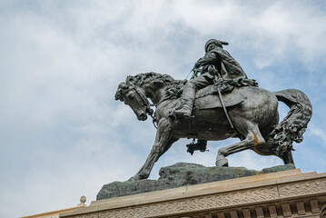 Garibaldi statue in Rovigo 5