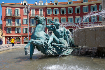 Fototapeta na wymiar Fountain of the Sun in Nice
