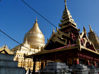 Pagoda Kuthodaw, tradycyjna kultura Myanmar, Mandalaj Myanmar (Burma) - obrazy, fototapety, plakaty