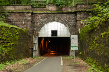 Mit dem Fahrrad durch den Milseburgtunnel  