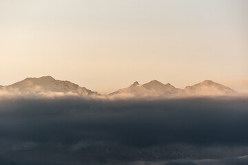 Obraz premium evening mountain and cloud