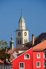 Fototapeta na wymiar Der Kirchturm des Münster in Überlingen am Bodensee
