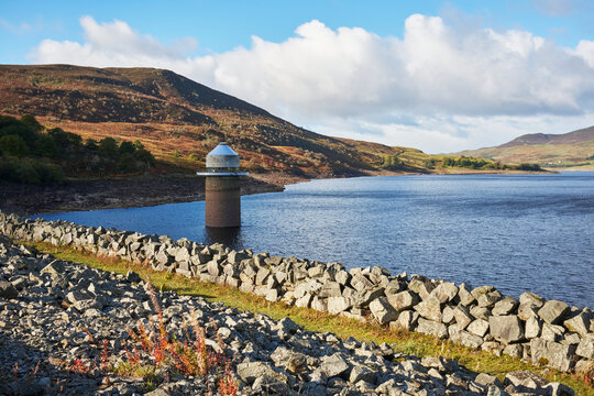 Llyn Celyn and the Arenigs
