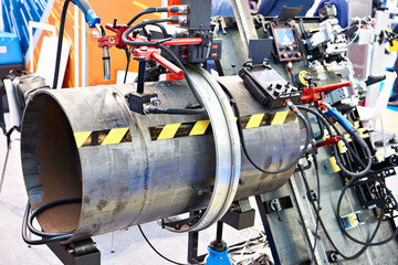 Welding equipment for big metal pipes