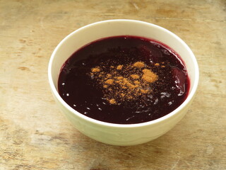 Mazamorra morada . Postre tradicional del Perú .