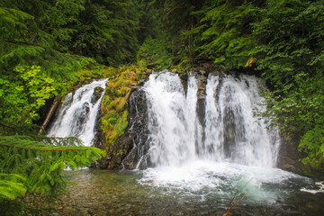 Fototapeta na wymiar Waterfall in Juneau Alaska