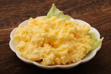 たまごサラダ