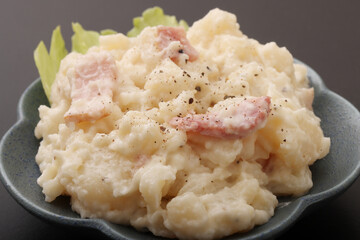 ベーコンポテトサラダ