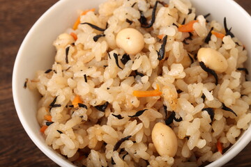ひじきご飯