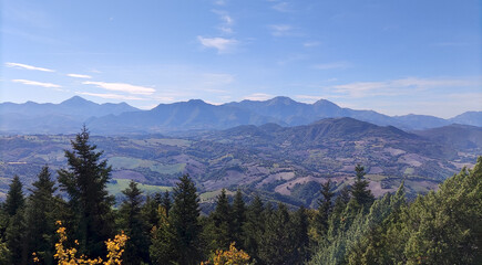 Panorama dalla cima del  Monte Sant'Angelo in Arcevia nelle Marche