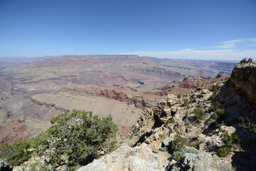 Wide angle view of the south rim of the Grand Canyon on a sunny day