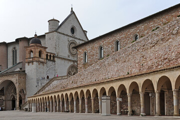 Fototapeta na wymiar Assisi, la Basilica di San Francesco