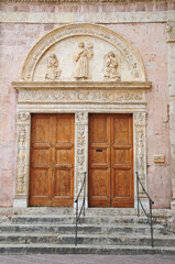 Assisi, la Basilica di San Francesco, accoglienza dei pellegrini