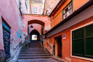 Fototapeta na wymiar The hidden streets of the city of Sibiu in Romania