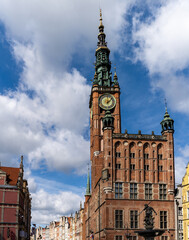 Fototapeta na wymiar view of the Long Market and the Town Hall in the historic city center of Gdansk