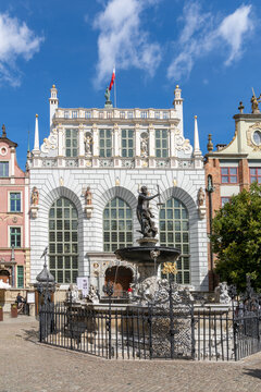 the Neptune Fountain and Long Market buildings in the historic city center of Danzig