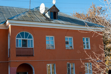 city streets with small houses