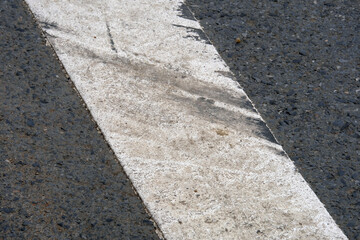 Obraz premium asphalt road with a crack