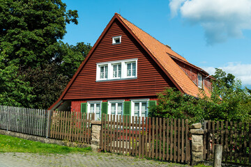 Fototapeta na wymiar Wohnhaus im St. Andreasberg im Harz