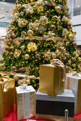 December event, Christmas tree decoration