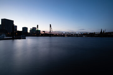 Fototapeta na wymiar Long Exposure Hawthorne Bridge Portland Oregon 