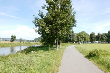 Radweg und Campingplatz bei Naumburg Saale