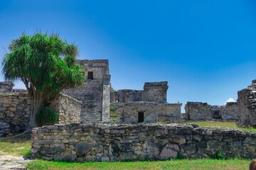 incredible beautiful ancient pyramids in the mayan riviera located in tulum