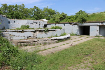 Fototapeta na wymiar old abandoned fort