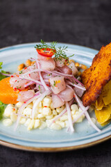 Traditional Peruvian eviction accompanied by fish, corn pancake, sweet potato, canchita and lots of spicy juice.
